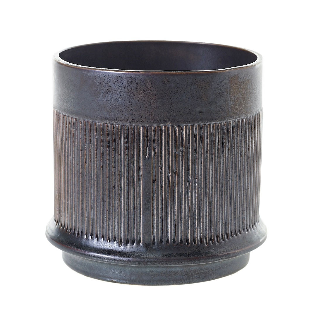 Large Westcott pot with a smooth dark band at the top and ribbed body, straight-on view