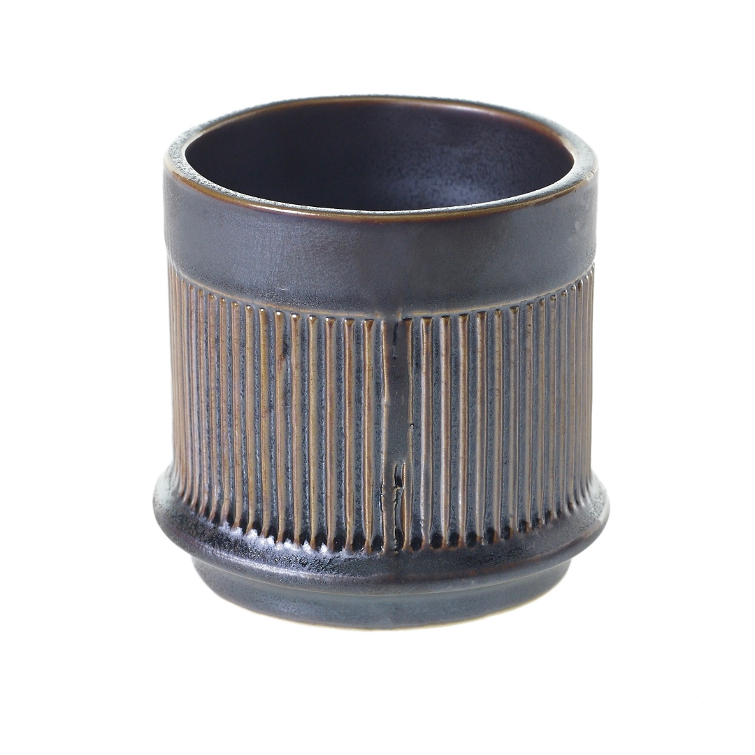 Small Westcott pot with a dark glossy rim and ribbed bronze-toned body