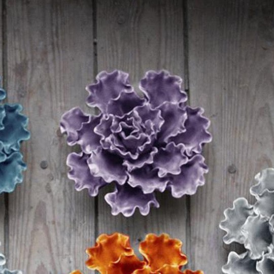 Ceramic sea lettuce in lilac, top view