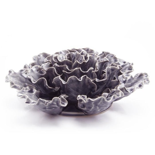 Ceramic sea lettuce in grey lilac color, angle top view.